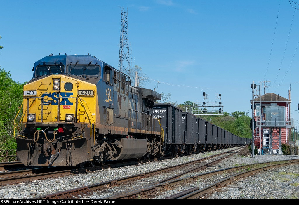 CSXT 420 departing Brunswick